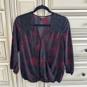 Women’s Express 3/4 Sleeve Blouse